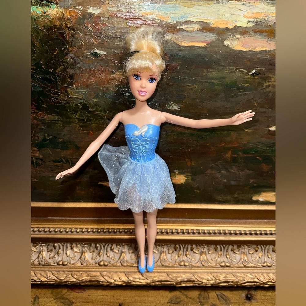 DISNEY Mattel CINDERELLA BALLERINA PRINCESS DOLL 2009 Beautiful Doll EUC RARE